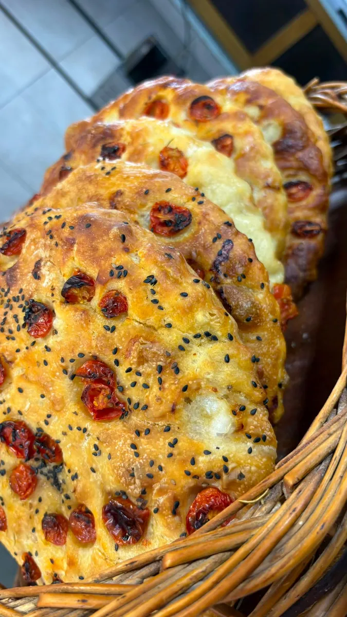 Focaccia Cherry y Cebolla